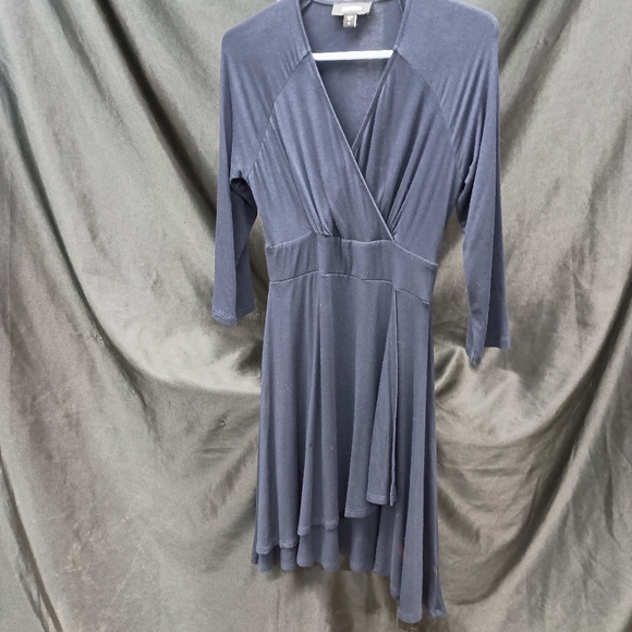 Elegant Blue Wrap Dress - Picture 1 of 12